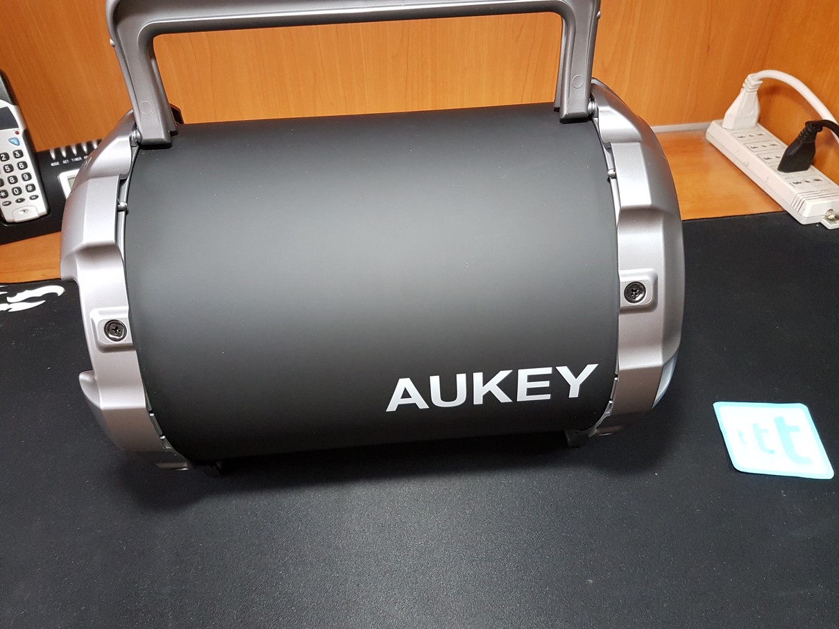 AUKEY Cassa Bluetooth da 21W con Microfono: la recensione